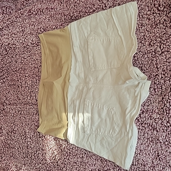 Maternity shirts - Picture 3 of 3